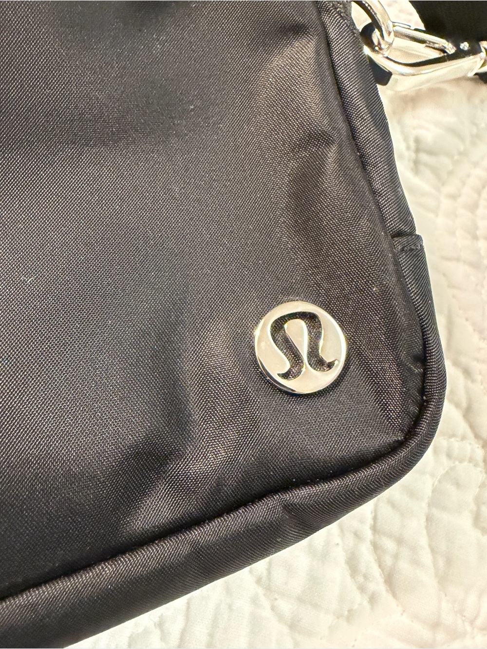 lululemon athletica Black Compact Crossbody Pouch - Picture 6 of 6